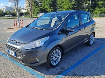 Begagnad Ford B-MAX Titanium 86 HK (63 kW) 2016 Minibuss