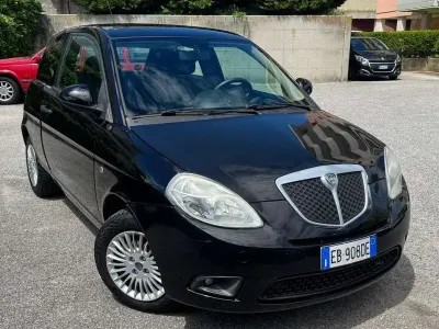 Usata Lancia Ypsilon 60 CV (44 kW) 2010 Utilitaria