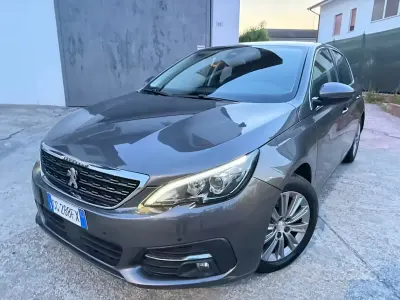Occasion Peugeot 308 131 ch (96 kW) 2021 Gris Berline