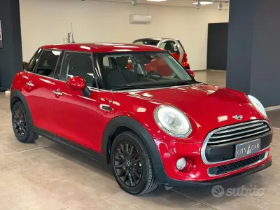 Usata Mini One D Business 95 CV (69 kW) 2015 Rosso Utilitaria