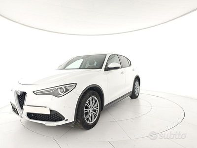 Usata Alfa Romeo Stelvio Business 190 CV (139 kW) 2022 Bianco SUV