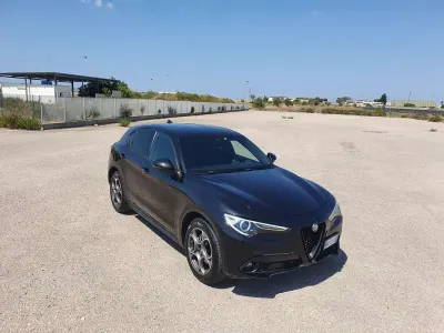 Usata Alfa Romeo Stelvio Sprint 190 CV (139 kW) 2023 Nero SUV