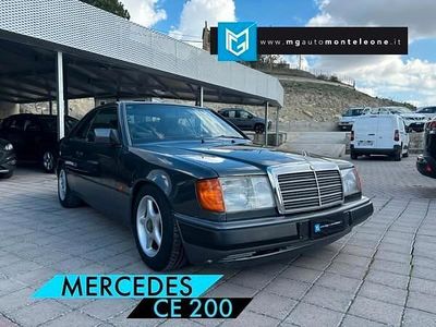 Usata Mercedes 200 118 CV (86 kW) 1992 Blu Berlina