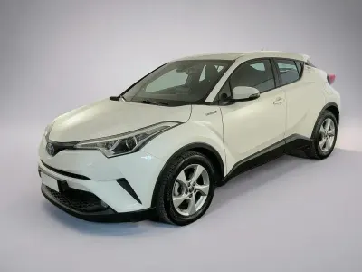 Usata Toyota C-HR Active 97 CV (71 kW) 2019 Bianco SUV