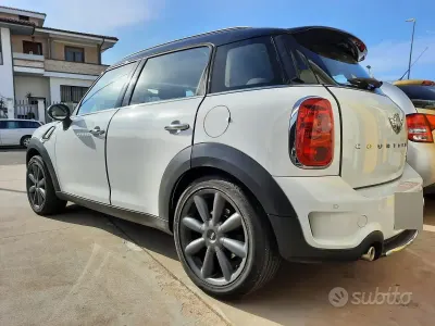 Usata Mini Countryman 143 CV (105 kW) 2014 Bianco SUV
