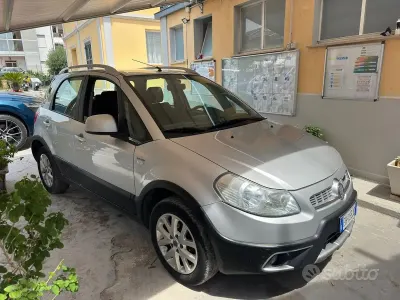 Usata Fiat Sedici Dynamic 135 CV (99 kW) 2011 Grigio SUV