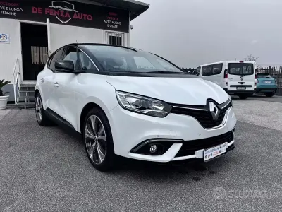 Usata Renault Scénic Intens 110 CV (80 kW) 2017 Bianco Monovolume