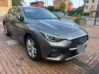 Usata Infiniti Q30 109 CV (80 kW) 2016 Grigio Berlina