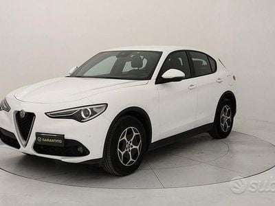 Second-hand Alfa Romeo Stelvio Business 190 CP (139 kW) 2022 Alb SUV