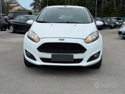 Usata Ford Fiesta Business Edition 75 CV (55 kW) 2017 Bianco Utilitaria