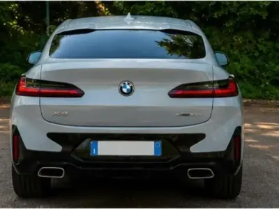 Usata BMW X4 M Sport 190 CV (139 kW) 2023 Blu/azzurro SUV