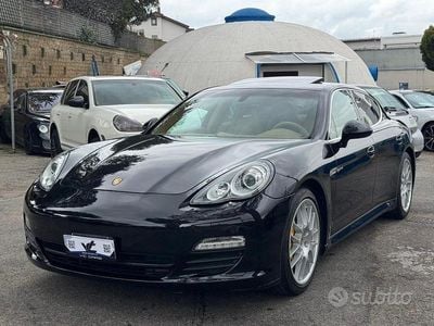 Usata Porsche Panamera 380 CV (279 kW) 2011 Nero Utilitaria
