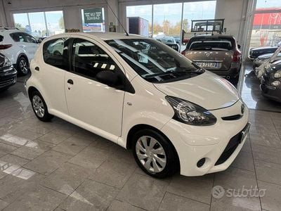 Bianco Usata 2014 Toyota Aygo Connect Style Utilitaria | 7900 € (Molto cara)
