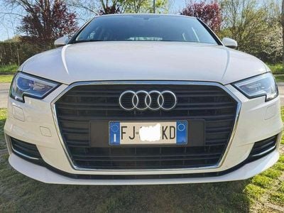 Usata Audi A3 Design 116 CV (85 kW) 2017 Bianco Berlina