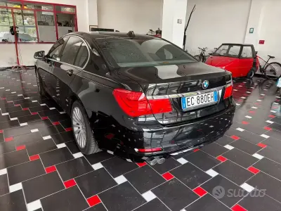 Usata BMW 730 245 CV (180 kW) 2010 Nero Berlina