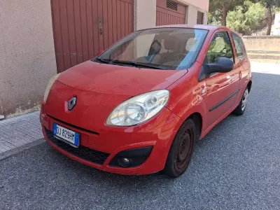 Usata Renault Twingo Dynamique 58 CV (42 kW) 2007 Rosso Utilitaria