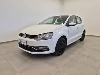 Begagnad VW Polo Trendline 75 HK (55 kW) 2015 Vit Sedan