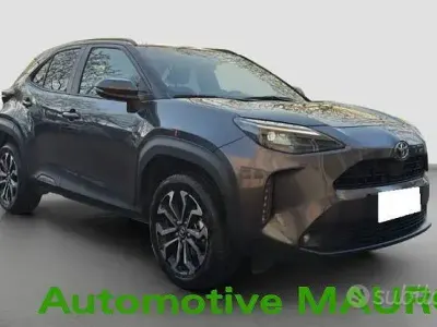 Usata Toyota Yaris Cross Trend 92 CV (67 kW) 2023 Grigio SUV