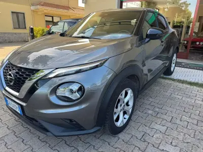 Usata Nissan Juke Acenta 114 CV (83 kW) 2021 Grigio SUV