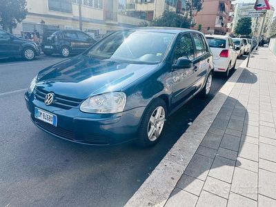 Usata VW Golf V 2007 Blu Berlina