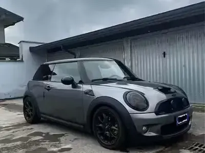 Usata Mini Cooper S 175 CV (128 kW) 2008 Grigio Utilitaria