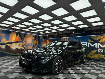 Usata BMW M5 Efficient Dynamics 727 CV (534 kW) 2025 Nero Station wagon