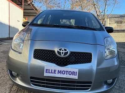 Grigio Usata 2007 Toyota Yaris Sol Berlina | 3900 € (Buon prezzo)