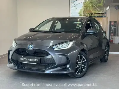 Usata Toyota Yaris Hybrid Trend 116 CV (85 kW) 2022 Grigio Utilitaria