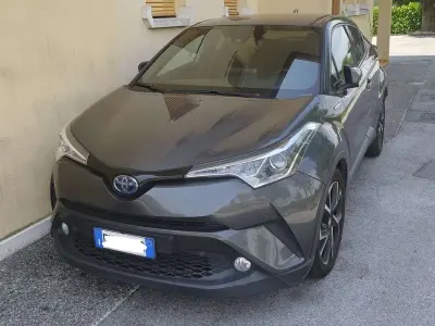 Usata Toyota C-HR