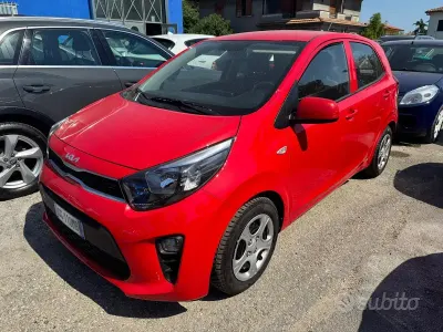 Usata Kia Picanto 67 CV (49 kW) 2021 Rosso Utilitaria