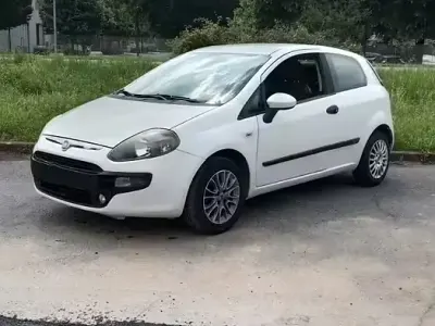 Usata Fiat Punto Evo Active 69 CV (50 kW) 2011 Bianco Utilitaria
