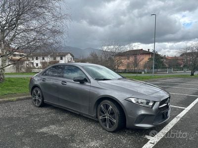 Usata Mercedes A180 136 CV (100 kW) 2019 Grigio Berlina