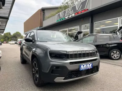 Usata Jeep Avenger Summit 101 CV (74 kW) 2025 Grigio SUV