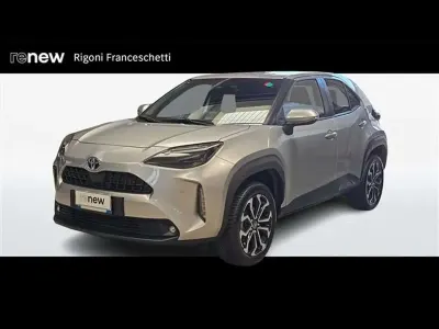 Usata Toyota Yaris Cross Trend 92 CV (67 kW) 2022 Grigio chiaro SUV