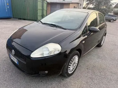 Usata Fiat Grande Punto 75 CV (55 kW) 2008 Nero Utilitaria