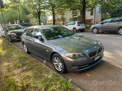 Usata BMW 520 184 CV (135 kW) 2011 Grigio Station wagon