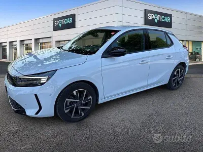Usata Opel Corsa 101 CV (74 kW) 2025 Bianco Utilitaria