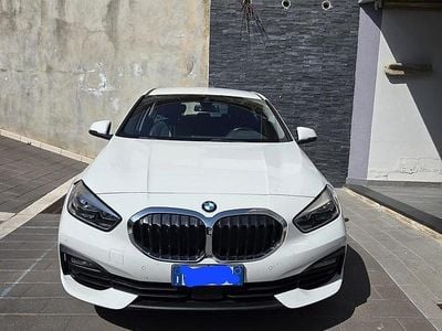 Usata BMW 118 Efficient Dynamics 140 CV (102 kW) 2023 Bianco Utilitaria