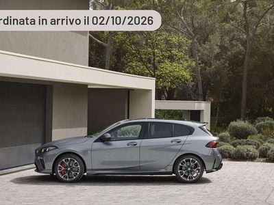 Begagnad BMW 123 M Sport 218 HK (160 kW) 2024 Silver Halvkombi