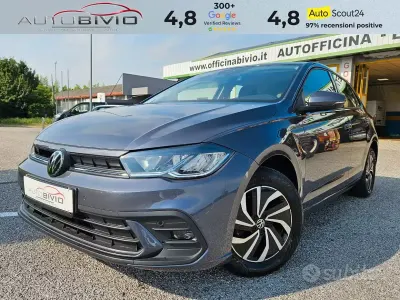 Usata VW Polo Life 95 CV (69 kW) 2023 Grigio Utilitaria