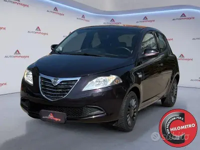 Usata Lancia Ypsilon Gold 69 CV (50 kW) 2014 Grigio Utilitaria