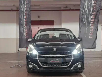 Begagnad Peugeot 208 Allure 99 HK (72 kW) 2018 Svart Halvkombi