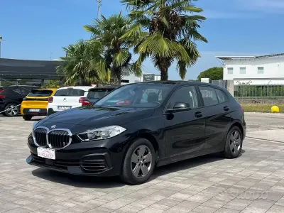 Usata BMW 118 Advantage 150 CV (110 kW) 2021 Nero Utilitaria
