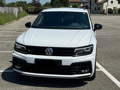Usata VW Tiguan R-line 190 CV (139 kW) 2018 Bianco SUV