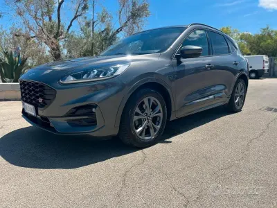 Usata Ford Kuga ST-Line 120 CV (88 kW) 2022 Grigio SUV