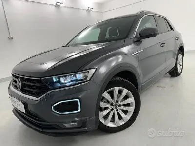 Usata VW T-Roc Style 150 CV (110 kW) 2021 Grigio SUV