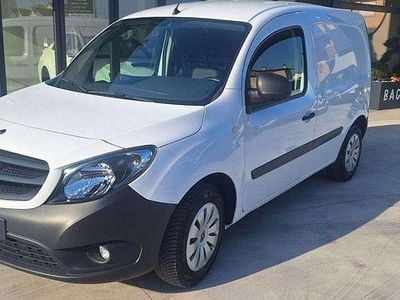 Gebraucht Mercedes Citan 111 116 PS (85 kW) 2021 Weiß Van / Kleinbus