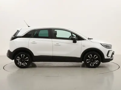Usata Opel Crossland Elegance 110 CV (80 kW) 2023 Biancobianco SUV