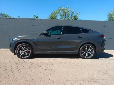 Usata BMW X6 286 CV (210 kW) 2024 Grigio SUV