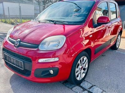 Usata Fiat Panda Lounge 69 CV (50 kW) 2013 Rosso Utilitaria